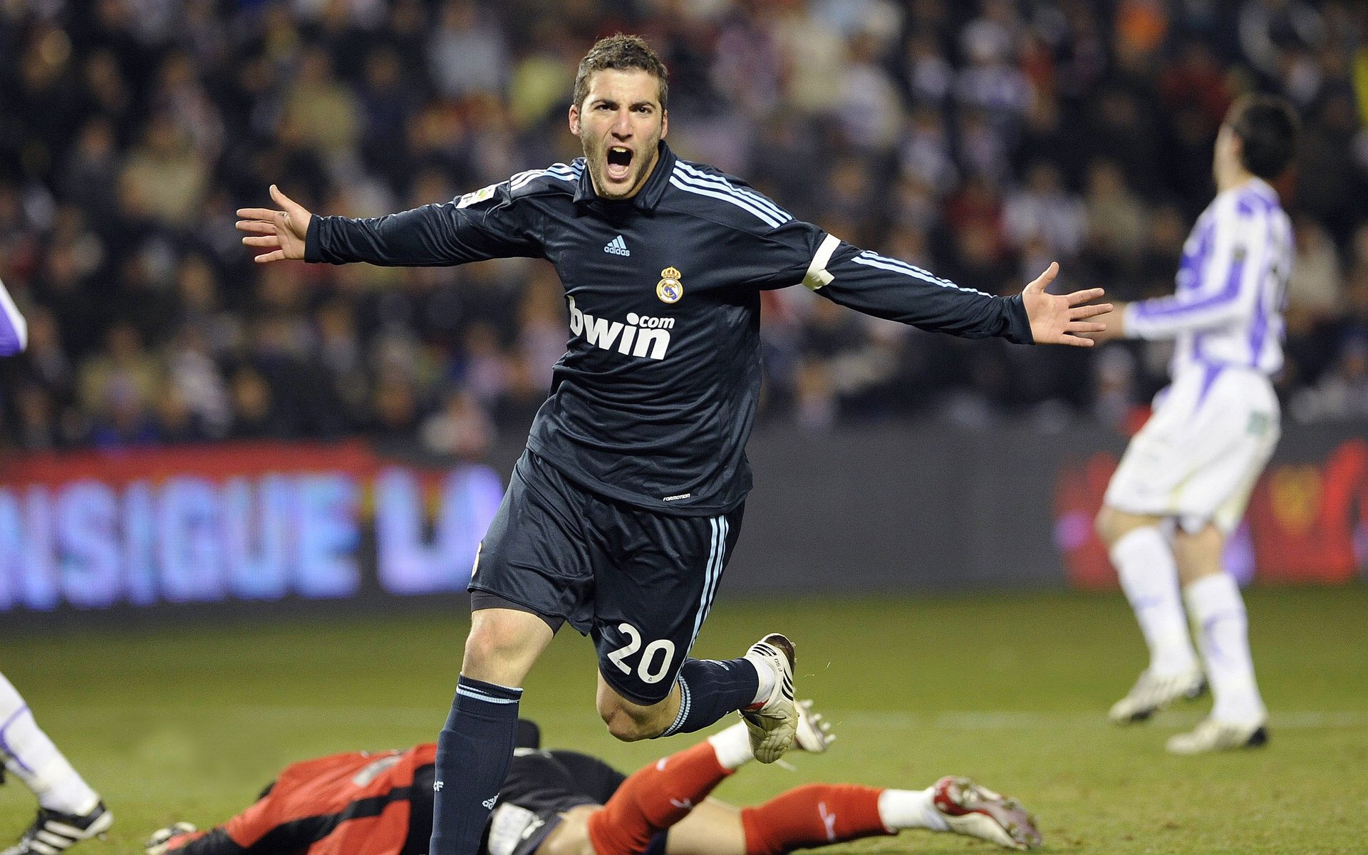 土耳其速胜卡塔尔，努涅斯如何成为改写历史的关键先生